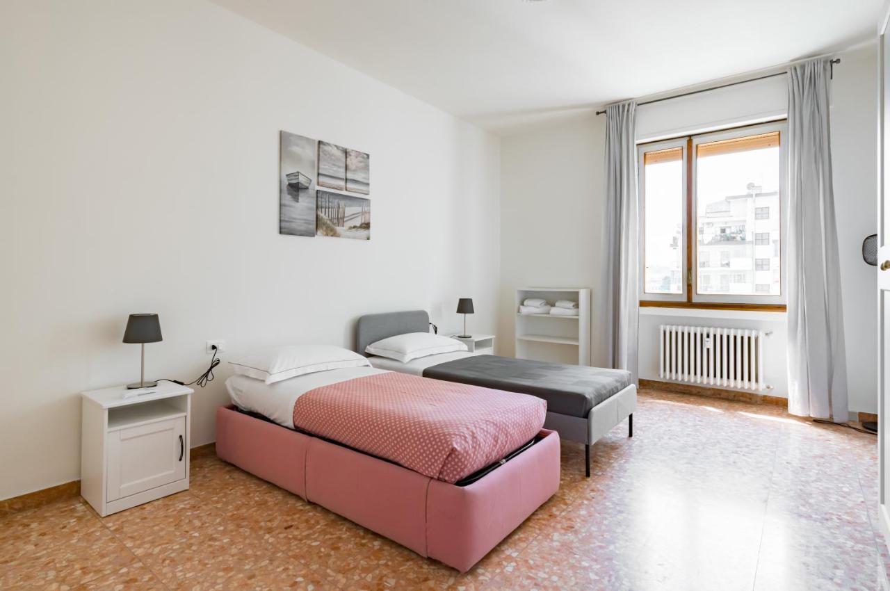 San Jacopino Roomy Flat With Balconies Firenze Bagian luar foto